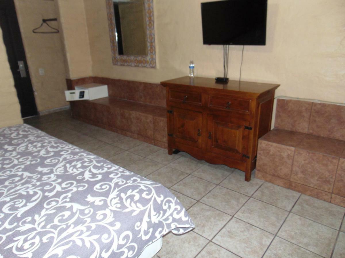 Hotel El Rancho Navojoa Eksteriør bilde